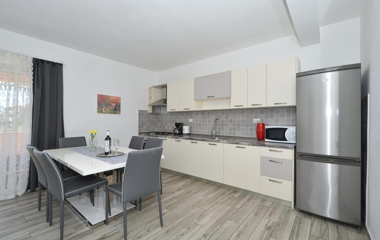Apartments Luciano Seget Vranjica Extérieur photo
