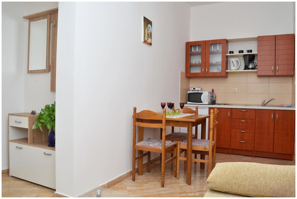 Apartments Luciano Seget Vranjica Chambre photo