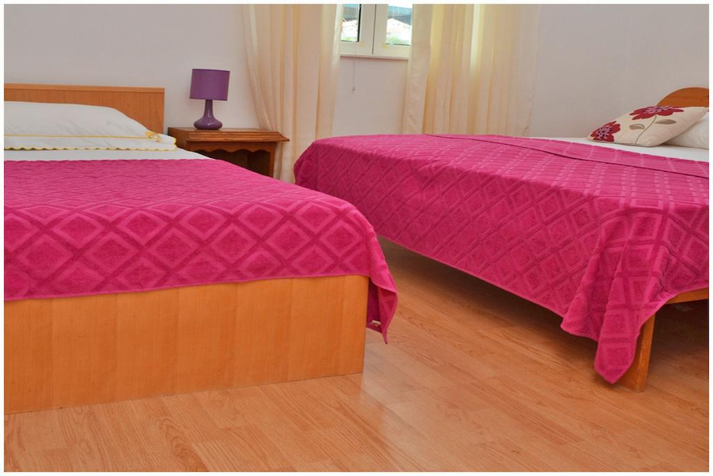 Apartments Luciano Seget Vranjica Chambre photo