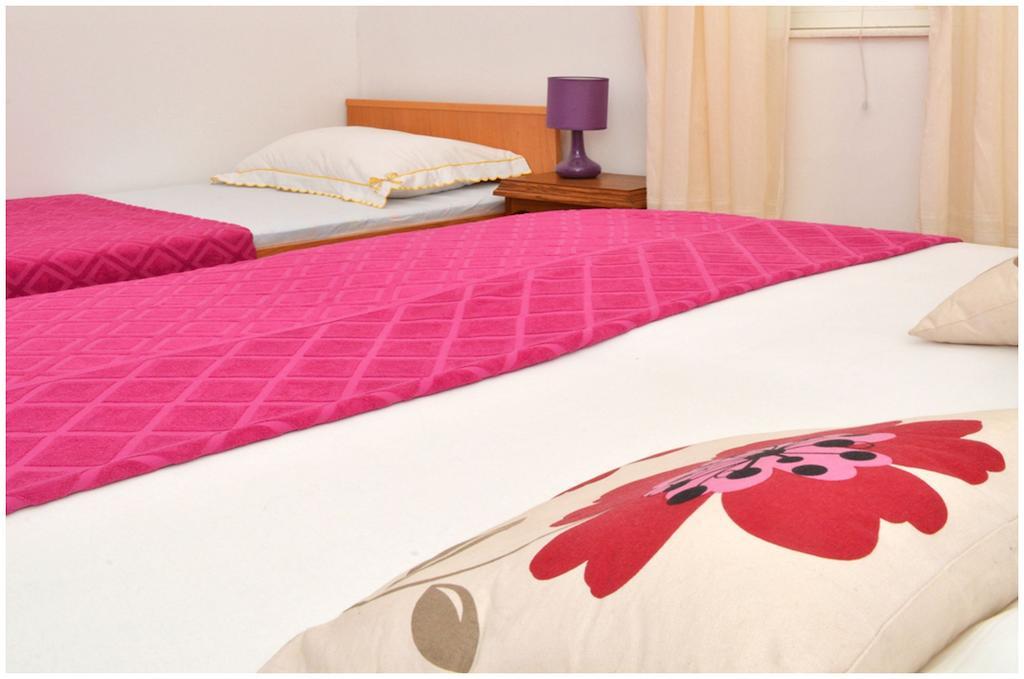 Apartments Luciano Seget Vranjica Chambre photo